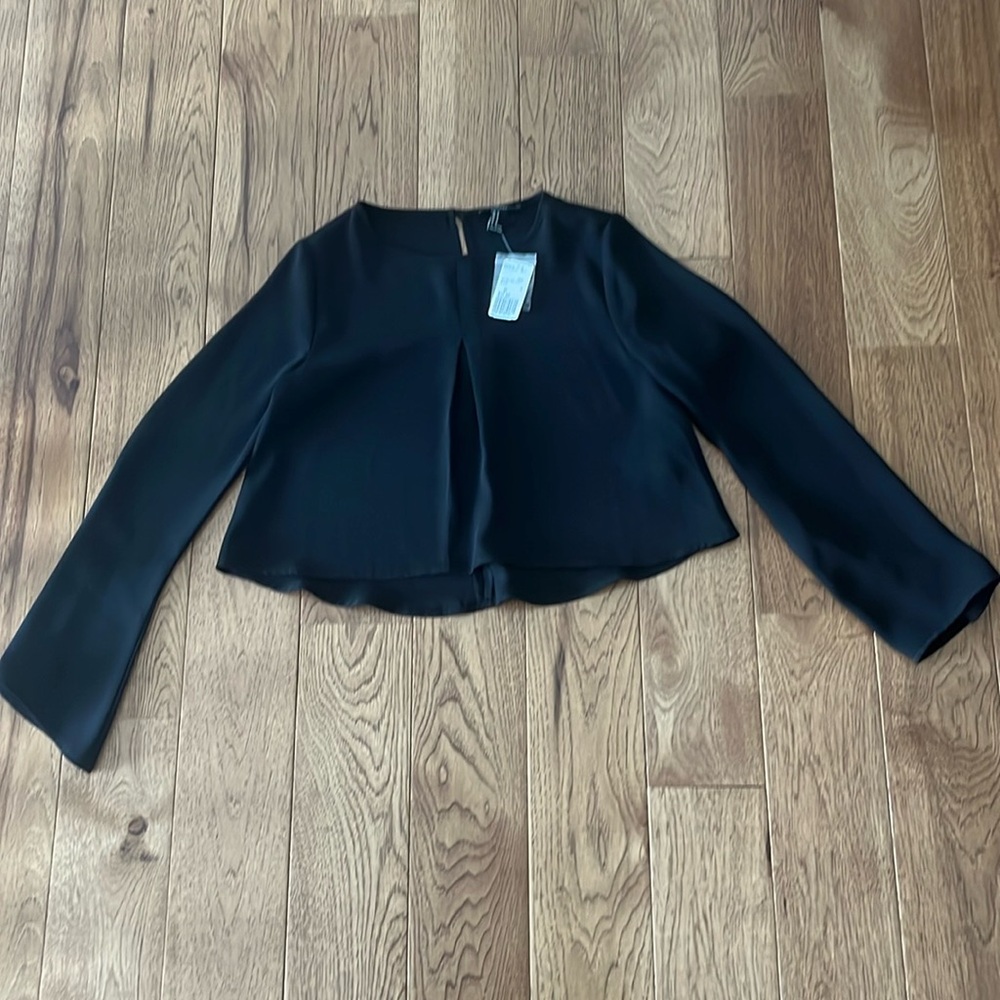 NWT Black long sleeve flowy top size M